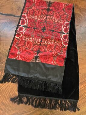Pineda Covalin Silk Velvet Floral Shawl Scarf Gothic Red Fringe Designer Wrap